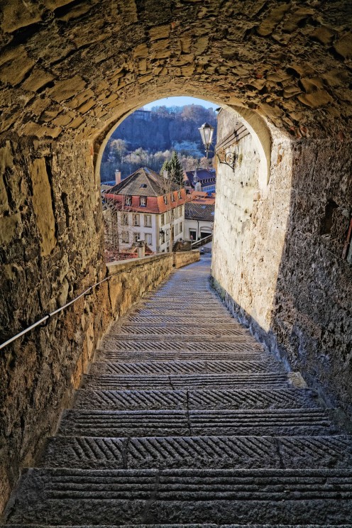 escaliers-court-chemin