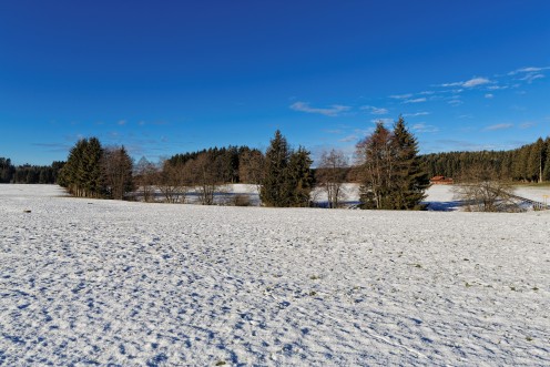 Les Monts de Riaz ce matin sous un ciel bleu