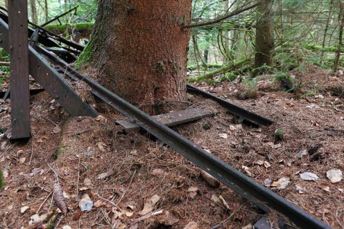 Voie ferrée anciennement utilisée pour le transport de la tourbe
