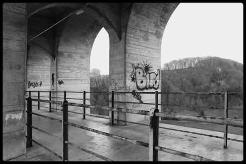 pont-grandfey-graffitis