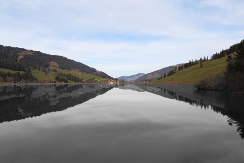 lac-noir-miroir