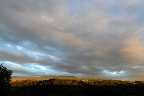 coucher-soleil-ciel-nuageux